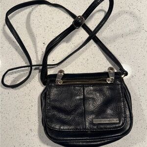 Kenneth Cole Reaction Black Leather Crossbody Bag